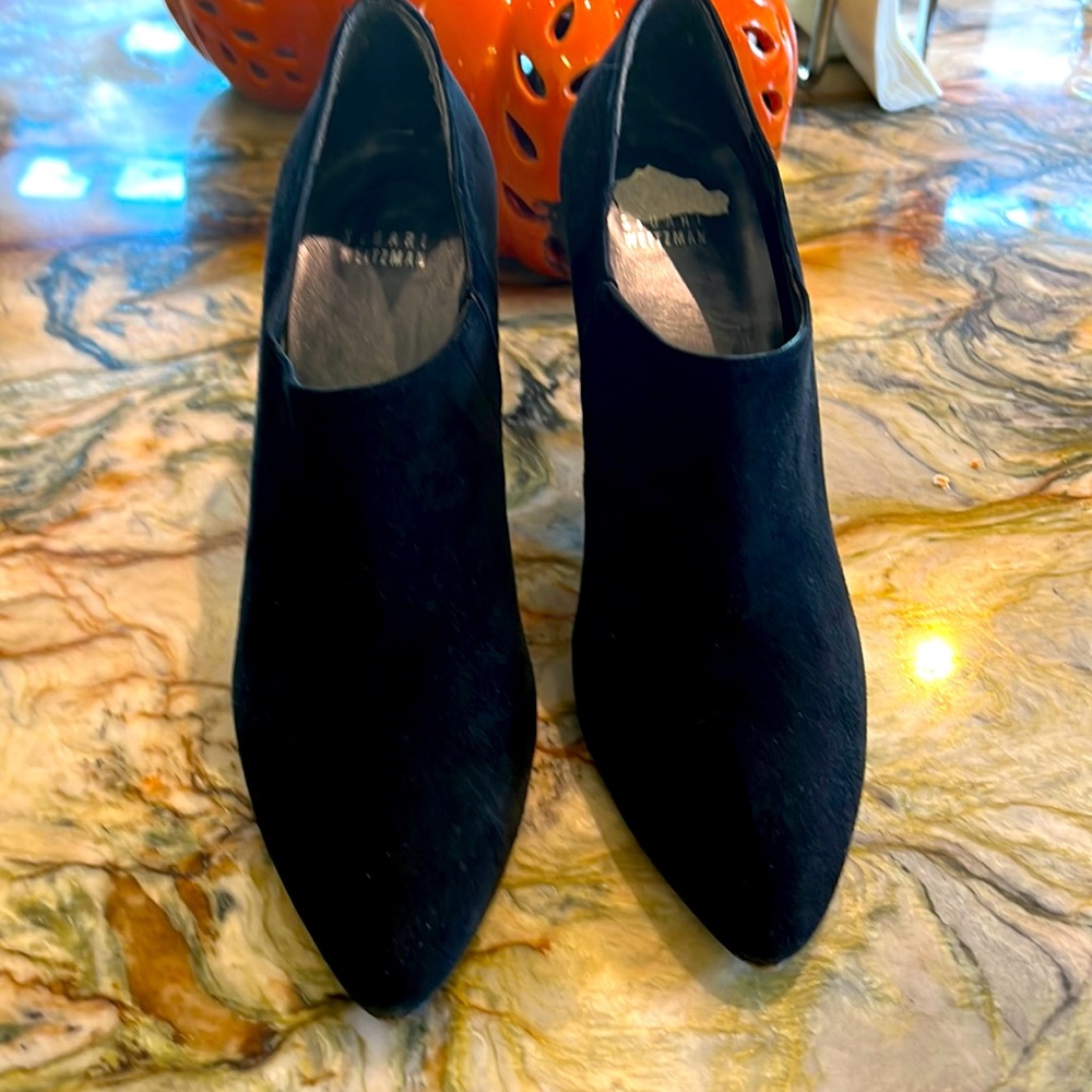 Stuart Wietzman Black suede ankle booties